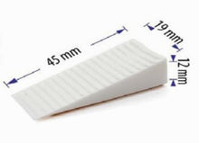 Carica l'immagine nel visualizzatore di Gallery, Set 4 Ferma Porte Fermaporte Adesivo Cuneo da Pavimento Fermaporte in Plastica Protezione per Porte Disponibile in 2 Col