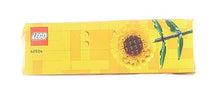 Carica l'immagine nel visualizzatore di Gallery, LEGO Girasoli Set di Fiori Finti per Bambine e Bambini da 8 Anni, Bouquet da Esporre come Accessorio per la Camera da Letto o come Decorazione di Casa, Regalo per Ragazza, Ragazzo, Lei o Lui 40524
