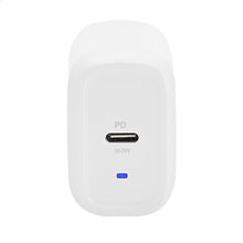 Carica l'immagine nel visualizzatore di Gallery, Amazon Basics Caricabatterie USB-C da parete a 1 porta da 30 W, GaN, per tablet e telefoni cellulari con alimentazione, 