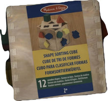 Carica l'immagine nel visualizzatore di Gallery, Melissa &amp; Doug Cubo Incastri con Forme Geometriche, legno, Giochi bambini 2 anni Montessori, Regalo Giocattoli 3 - 4 anni