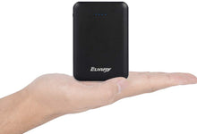 Carica l'immagine nel visualizzatore di Gallery, 2 confezioni Mini Power Bank piccola ma forte batteria esterna 5000 mAh, power bank portatile, con cavo, batteria estern