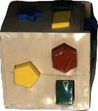 Carica l'immagine nel visualizzatore di Gallery, Melissa &amp; Doug Cubo Incastri con Forme Geometriche, legno, Giochi bambini 2 anni Montessori, Regalo Giocattoli 3 - 4 anni