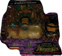 Carica l'immagine nel visualizzatore di Gallery, Giochi Preziosi - Michelangelo Tartarughe Ninja Caos Mutante, Michelangelo in versione Action Figure Base Articolata da 12 cm, Personaggio con Armi da Combattimento, Per Bambini dai 4 anni