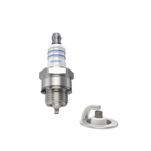 Carica l'immagine nel visualizzatore di Gallery, Bosch WSR6F (606) - Candele per utensili da giardinaggio e silvicoltura - 1 candela - Per un'Accensione del Motore Affid