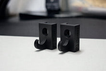 Carica l'immagine nel visualizzatore di Gallery, Duesse 2 Ganci per Zanzariere Scorrevoli Laterali – Alta Resistenza – Made in Italy – Colore Nero – Set da 2 Pezzi – Com