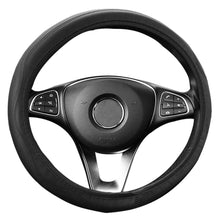 Carica l'immagine nel visualizzatore di Gallery, Gvolatee Coprivolante Auto Universale Nero in Finta Pelle | Copertura di Volante Diametro 37-39 cm,Accessori Auto Intern