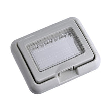 Carica l'immagine nel visualizzatore di Gallery, Placca con coperchio e Supporto da esterno Ip55 3 posti (idrobox) compatibile con Bticino matix, supporto stagno 3P COLO
