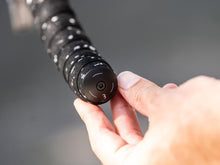 Carica l'immagine nel visualizzatore di Gallery, BBB Cycling - Tappi terminali per manubrio, ScrewOn in alluminio, robusta struttura in alluminio con superficie riflette