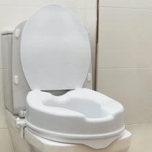 Carica l'immagine nel visualizzatore di Gallery, OrtoPrime Rialzo WC per Disabili con Coperchio - Altezza 10 cm - Alzawater Ortopedico con Sistema di Fissaggio Laterale 
