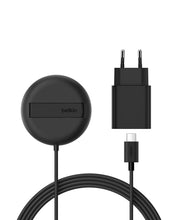 Carica l'immagine nel visualizzatore di Gallery, Belkin Tappetino di ricarica wireless magnetica 15 W con supporto, caricatore wireless Qi2 compatibile con MagSafe per i