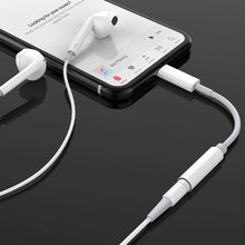 Carica l'immagine nel visualizzatore di Gallery, 【Apple MFi Certificato】 Adattatore Cuffie iPhone Lightning a 3,5 mm,Adattatore Jack per Cuffie AUX Audio Auricolari Comp