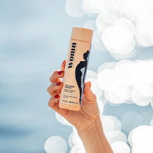 Carica l'immagine nel visualizzatore di Gallery, womn Polvere Intima Donna – Contro Sudore, Sfregamenti &amp; Odori 100 g
