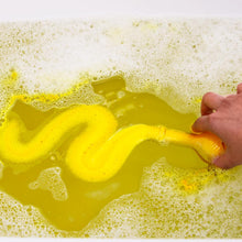 Carica l'immagine nel visualizzatore di Gallery, ZIMPLI Baff Potions Include 18 ingredienti magici da mescolare che frizzano, esplodono e colorano l’acqua. Kit di esperi