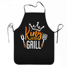 Carica l'immagine nel visualizzatore di Gallery, Grembiule Barbecue Uomo Divertente, Regalo Uomo Originale per Papà e Marito, Grembiule Cucina Impermeabile e Regolabile 