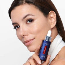 Carica l'immagine nel visualizzatore di Gallery, L'Oréal Paris Siero Notte Revitalift Laser X3, Azione Antirughe Anti-Età con Retinolo Puro, Pelle levigata e idratata, 3