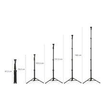 Carica l'immagine nel visualizzatore di Gallery, Amazon Basics - Treppiede per Telefono Estensibile e Bastone per Selfie 162cm, con Telecomando Wireless, Nero