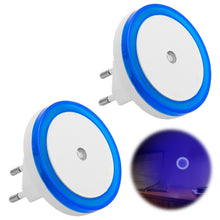 Carica l'immagine nel visualizzatore di Gallery, 2 Pezzi Luce Notturna LED Blu con Sensore di Luce, Luce Notturna Sensore Movimento, Design Compatto e Rotondo, Automatic