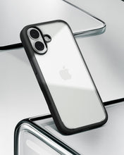 Carica l'immagine nel visualizzatore di Gallery, Spigen Cover Ultra Hybrid per iPhone 17