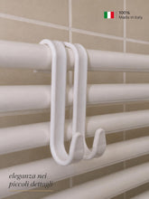 Carica l'immagine nel visualizzatore di Gallery, Set 4 Ganci Salvaspazio per Termoarredo e Scaldasalviette Bagno – Porta Asciugamani e Accappatoi – 100% Made in Italy (B