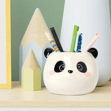 Carica l'immagine nel visualizzatore di Gallery, Legami - Portapenne in Ceramica, Desk Friends, Tema Panda, da Scrivania, Dipinti a Mano, Idea Regalo, Desk Organizer