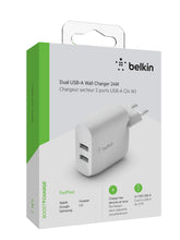 Carica l'immagine nel visualizzatore di Gallery, Belkin Doppio caricabatteria da parete USB-A da 24 W Boost Charge (per iPhone 14, 14 Plus, 14 Pro, 14 Pro Max, iPhone 13