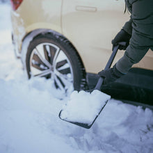Carica l'immagine nel visualizzatore di Gallery, Fiskars Pala da neve, Lunghezza: 63 cm