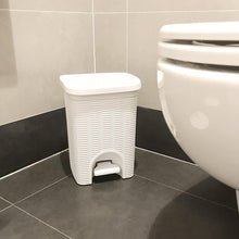 Carica l'immagine nel visualizzatore di Gallery, Stefanplast Elegance Pattumiera Bagno Lt. 6, bianco, plastica