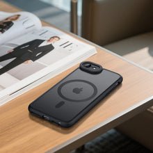 Carica l'immagine nel visualizzatore di Gallery, Amzpas Cover Magnetic per iPhone SE 3/2 (Modello 2022/2020), iPhone 8/7, Custodia Protettiva Completa con Magsafe,Traslu