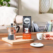Carica l'immagine nel visualizzatore di Gallery, Bialetti Perfetto Moka Caffè Macinato, Gusto Nocciola - 1 x 250 gr