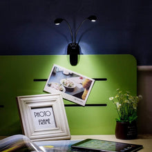Carica l'immagine nel visualizzatore di Gallery, Lampada da Lettura Doppia Testa,8LED Luce da Lettura,Luce leggio con luminosità a 2 Livelli,Portatile Lampada Luce Libro