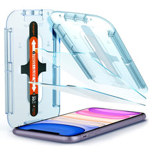 Carica l'immagine nel visualizzatore di Gallery, Spigen EZ Fit Vetro Temperato [2 Pezzi] per iPhone 11, iPhone XR