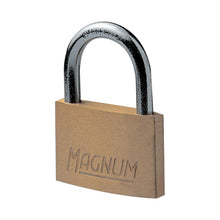 Carica l'immagine nel visualizzatore di Gallery, Master Lock CAD30 Magnum Piccolo Lucchetto in Ottone Massiccio e Chiave