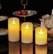 Carica l'immagine nel visualizzatore di Gallery, Flintronic Candele LED, 3 pezzi Candela a LED con Telecomando, 10/12.5/15CM Candele Senza Fiamma Tremolante con Telecoma