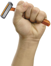 Carica l'immagine nel visualizzatore di Gallery, BIC 3 Sensitive, Rasoi Usa e Getta, Rasoi da Uomo, 3 Lame, Confezione da 4 Pacchi da 4 Pezzi