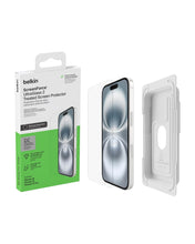 Carica l'immagine nel visualizzatore di Gallery, Belkin ScreenForce UltraGlass 2 Pellicola Vetro per iPhone 16, antigraffio, con durezza di 9H, include un supporto di al