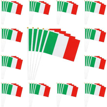 Carica l'immagine nel visualizzatore di Gallery, Bomtop 50 Pezzi Bandiera Italiana, Bandiere Dell'Italia a Manovella, Bandiera Italiana Piccola per Festa Nazionale, Even