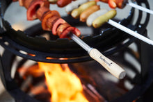 Carica l'immagine nel visualizzatore di Gallery, Barbecook Spiedini da barbecue riutilizzabili, set di 3 XL spiedini, accessori per barbecue in acciaio inox e legno, 65c