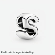 Carica l'immagine nel visualizzatore di Gallery, PANDORA Charm Lettera in argento sterling