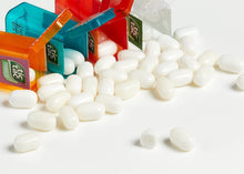 Carica l'immagine nel visualizzatore di Gallery, Tic Tac Travels caramelle confetti menta e frutta confezioni piccole 60 pz