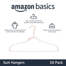 Carica l'immagine nel visualizzatore di Gallery, Amazon Basics Confezione da 50 grucce sottili con superficie antiscivolo in velluto - Rosa cipria/Oro