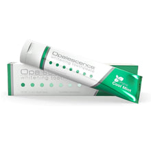 Carica l'immagine nel visualizzatore di Gallery, Opalescence Whitening Toothpaste Flouride Cool Mint 133g, Confezione da 4 (4x 4.7oz)