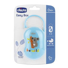 Carica l'immagine nel visualizzatore di Gallery, Chicco Portasucchietto Doppio, Portaciuccio Neonato, Versatile e Igienico, Facile Da Agganciare, Forma Ergonimica, Stari