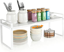 Carica l'immagine nel visualizzatore di Gallery, VINATO Scaffale da Cucina Espandibile (37-62 cm), Ripiani Cucina Salvaspazio, in metallo, Scaffale Salvaspazio, Organizer Modulabile per spezie, per banconi, dispensa, bagno, Bianco