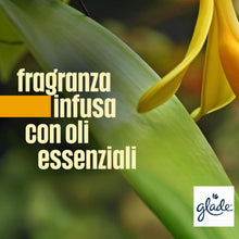 Carica l'immagine nel visualizzatore di Gallery, Glade Liquido Elettrico Profumatore per Ambienti, Vaniglia, 3 Ricariche