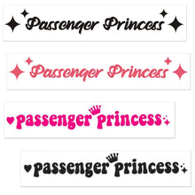 Carica l'immagine nel visualizzatore di Gallery, JEYORZY 4 Pezzi Adesivo Passenger Princess, Accessori Per Auto Principessa Passegger, Adesivi Auto Divertenti "Passenger