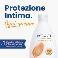 Carica l'immagine nel visualizzatore di Gallery, Lactacyd Protezione &amp; Delicatezza, Detergente Intimo per Tutti i Tipi di Pelle, Formula Senza Sapone, con Siero di Latte