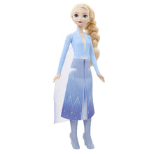 Carica l'immagine nel visualizzatore di Gallery, Mattel Disney Frozen Elsa Bambola alla moda, look di Frozen 2