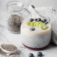 Carica l'immagine nel visualizzatore di Gallery, Alpi Nature Semi di Chia 500g, Semi di Chia Neri Interi e Crudi per Frullati, Yogurt e Muesli