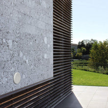 Carica l'immagine nel visualizzatore di Gallery, La Ventilazione TUR100B - Griglia di Ventilazione Rotonda, Plastica, Per fori da diametro 40 a 80 mm, Bianco, griglia 10