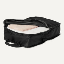 Carica l'immagine nel visualizzatore di Gallery, Amazon Essentials Cubi Organizer da Viaggio Ultraleggeri con Zip e Compressione, Confezione da 4, Nero